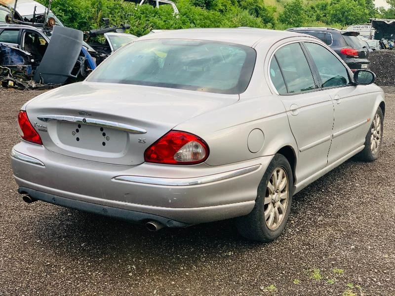 Jaguar X-type 2.5i V6 Автоматик AWD 4x4 - изображение 5