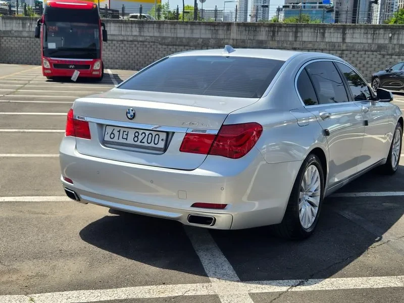 BMW 740 LI, снимка 5 - Автомобили и джипове - 55205437