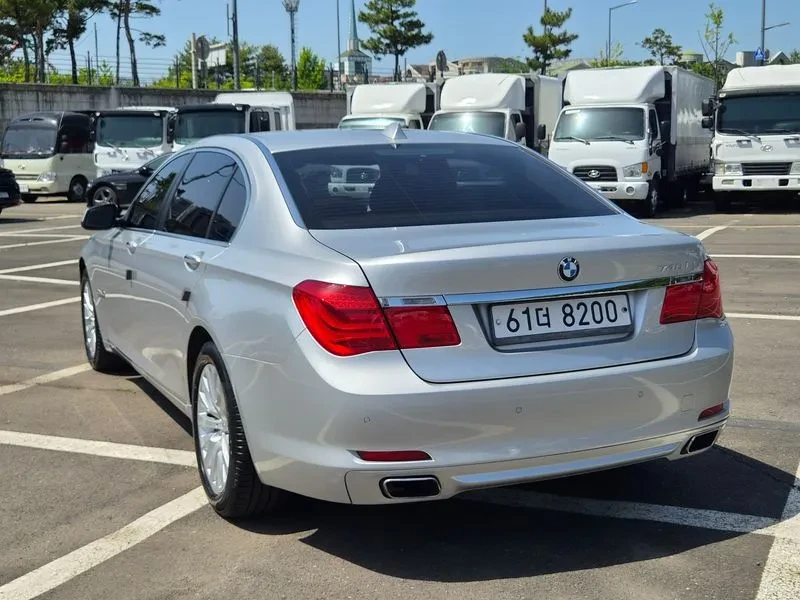 BMW 740 LI, снимка 4 - Автомобили и джипове - 55205437