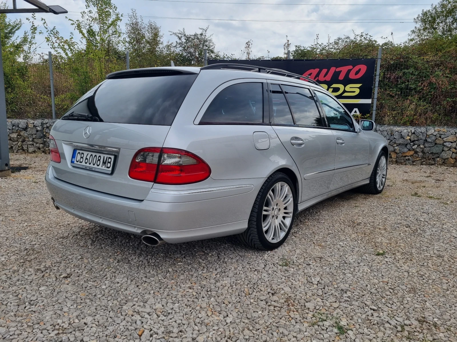 Mercedes-Benz E 500 Е550 avantgarde EVO 4Matic  V8 388кс LPG - изображение 5