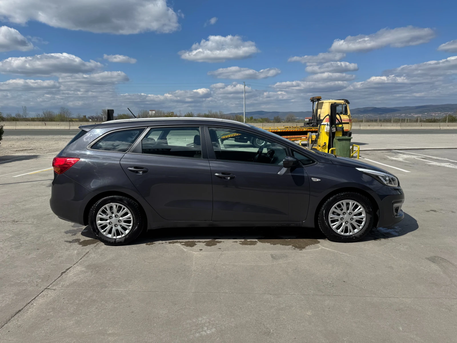 Kia Ceed 1.6 CRDI Пълна Сервизна История - изображение 3