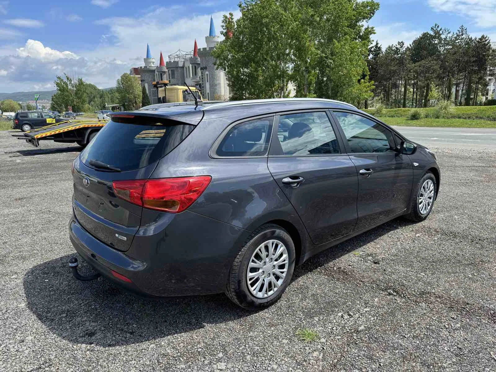 Kia Ceed 1.6 CRDI Пълна Сервизна История - изображение 3