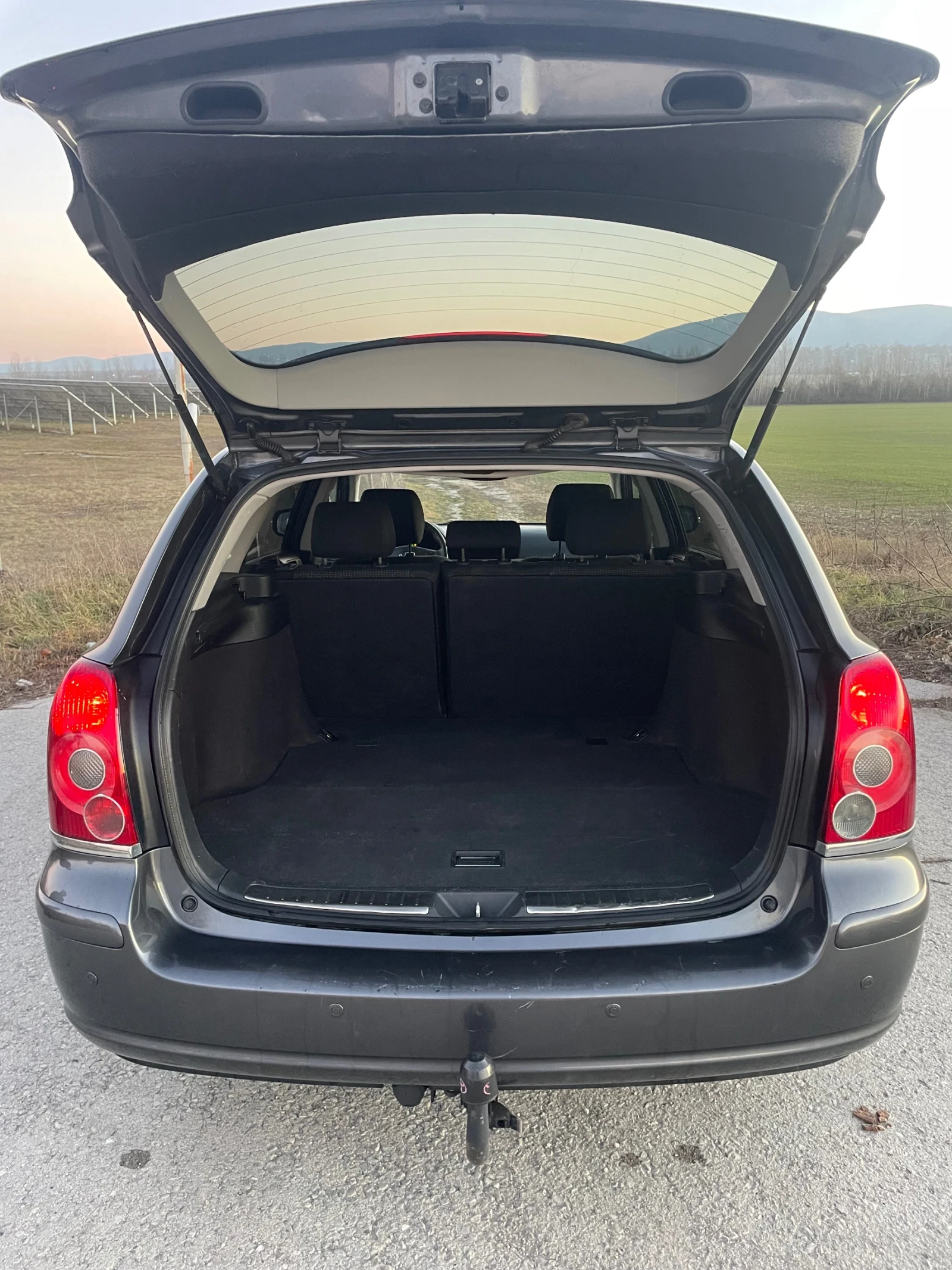Toyota Avensis T25 - изображение 8