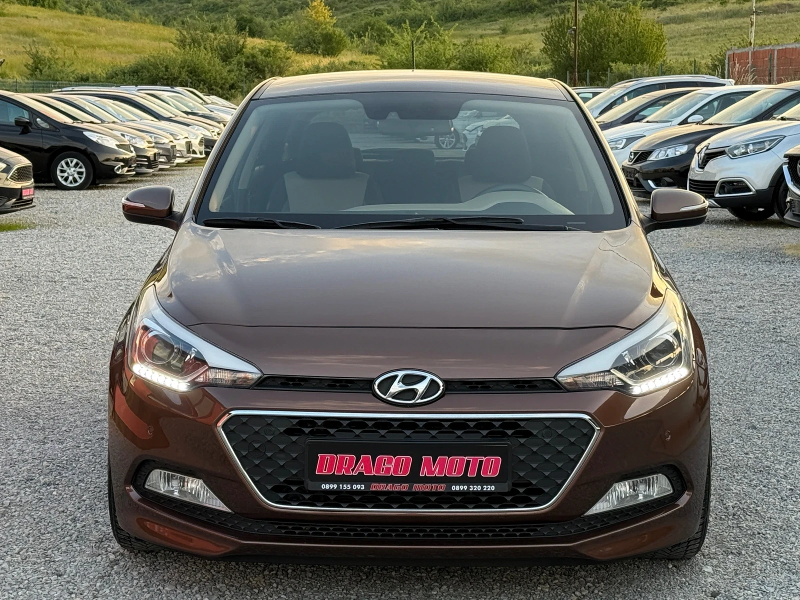 Hyundai I20 1.4i EURO 6B! Full Extra! LED, Keyless, KTEO OK! - изображение 2