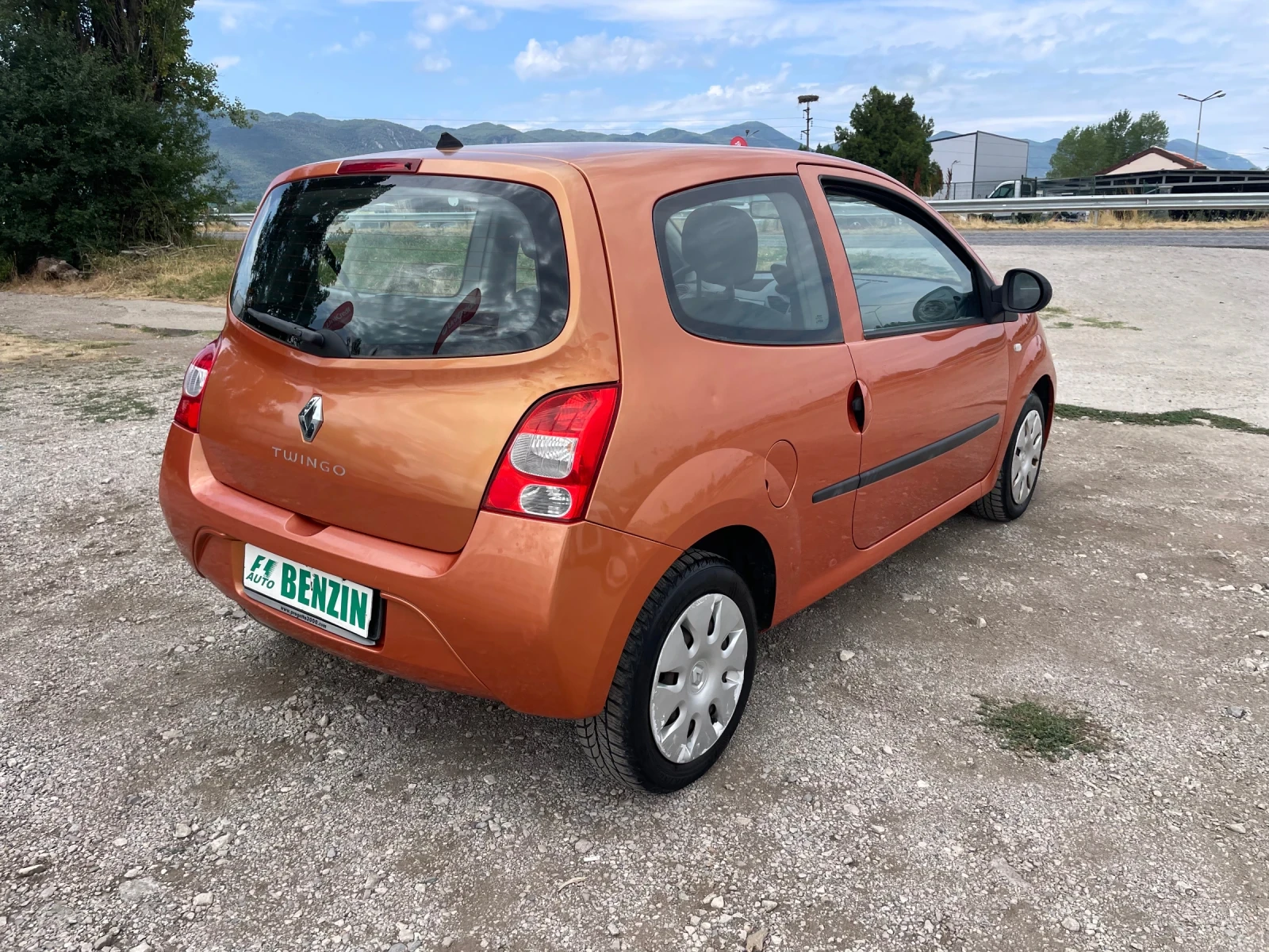 Renault Twingo 1.2i-58-ITALIA - изображение 5