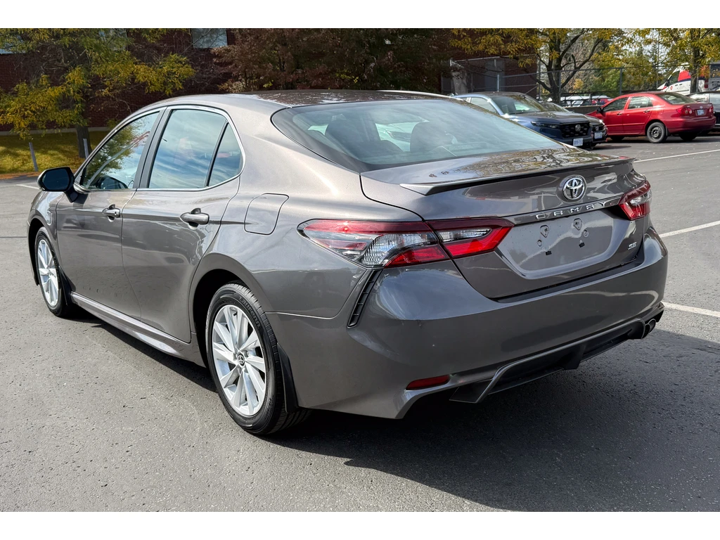 Toyota Camry SE - изображение 5