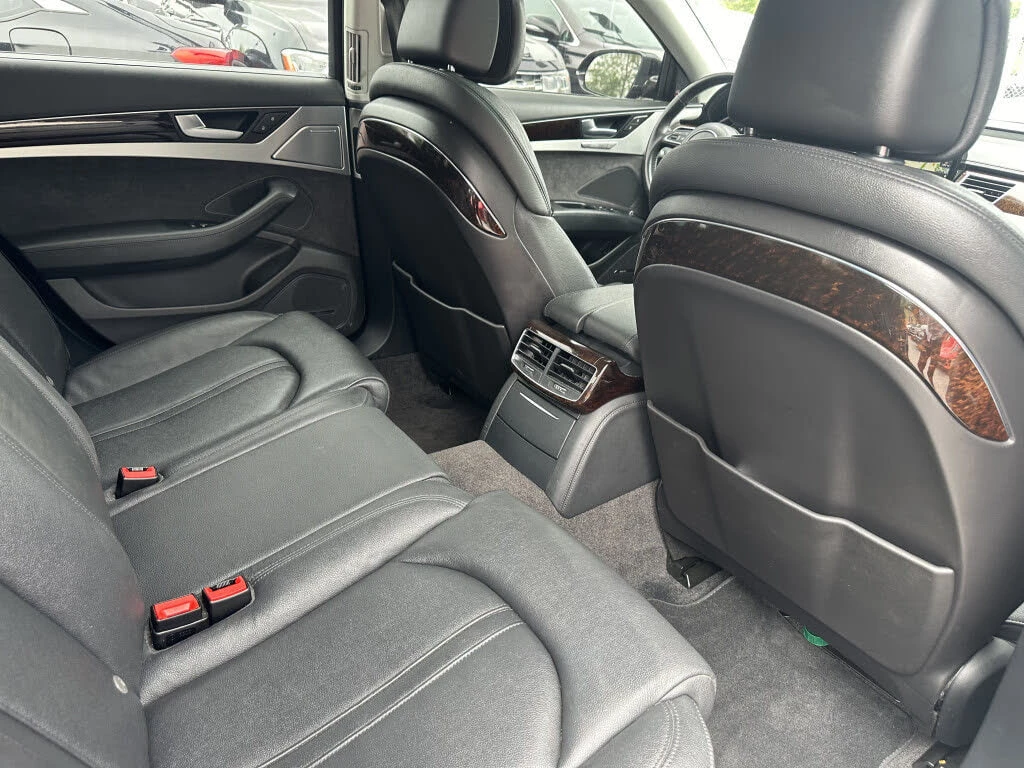 Audi A8 *  *    *   *  | Mobile.bg   16