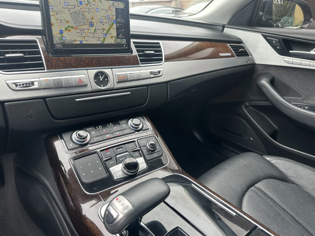 Audi A8 *  *    *   *  | Mobile.bg   13