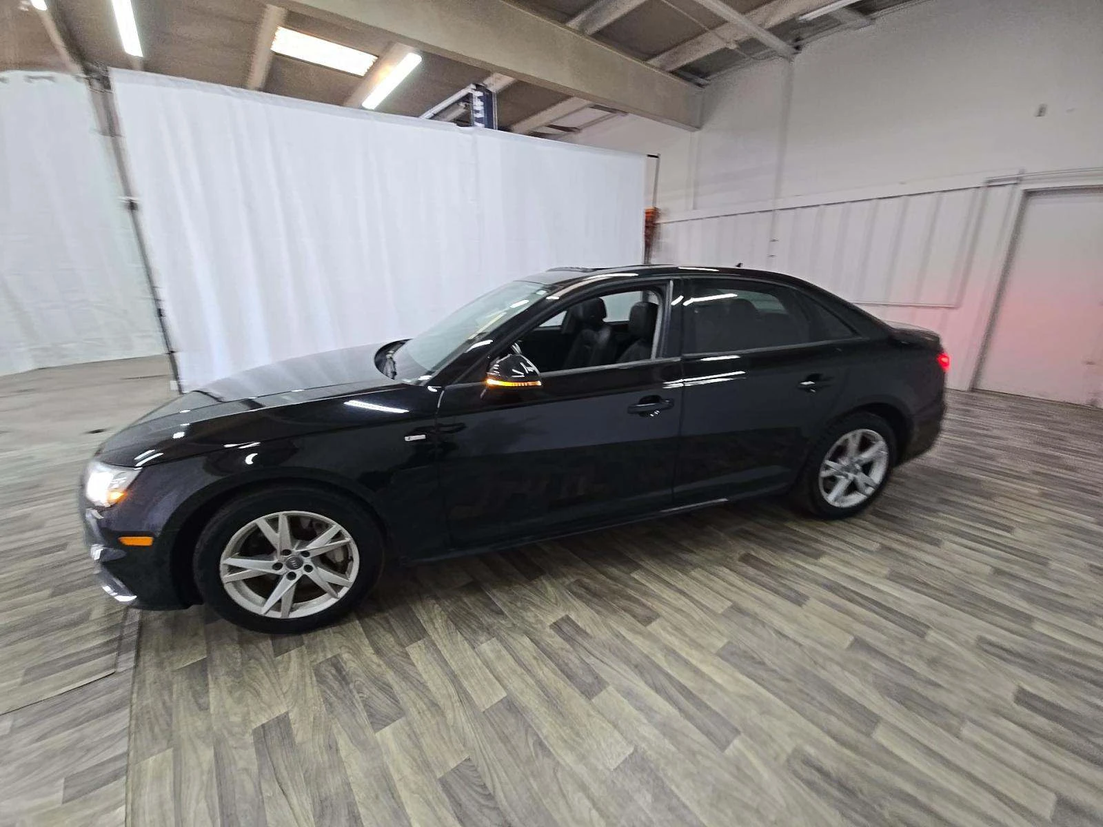 Audi A4 Premium  | Mobile.bg   2