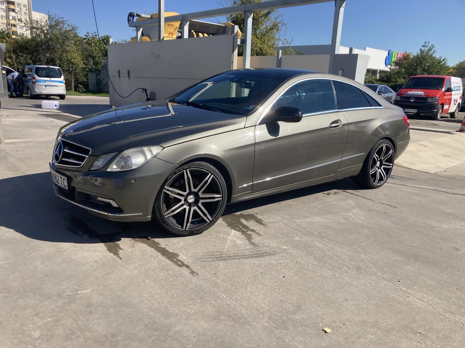 Mercedes-Benz E 350 Coupe - изображение 4