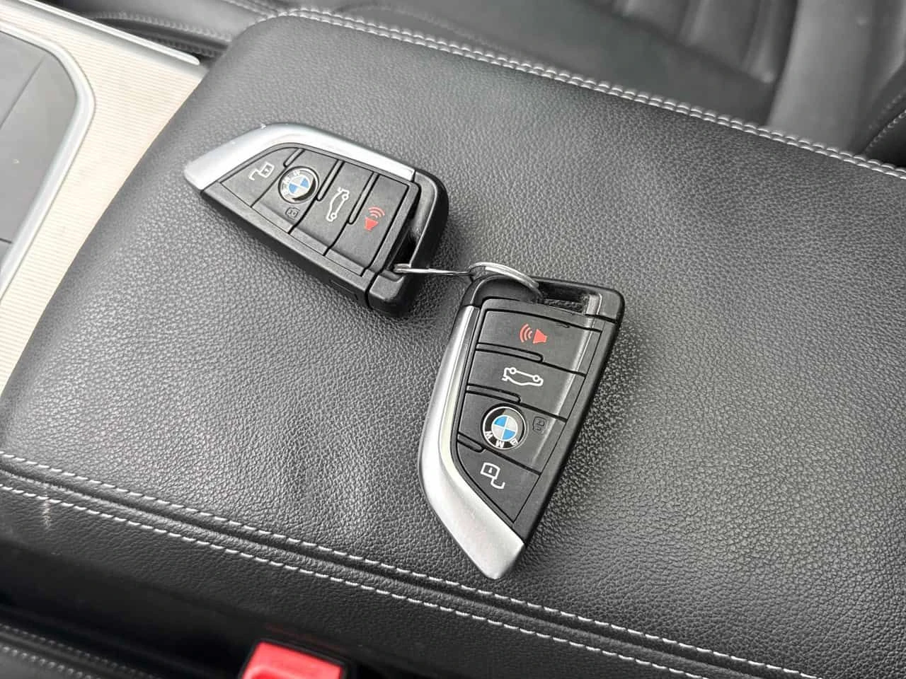 BMW 330 330i xDrive  CARFAX, снимка 11 - Автомобили и джипове - 54005957