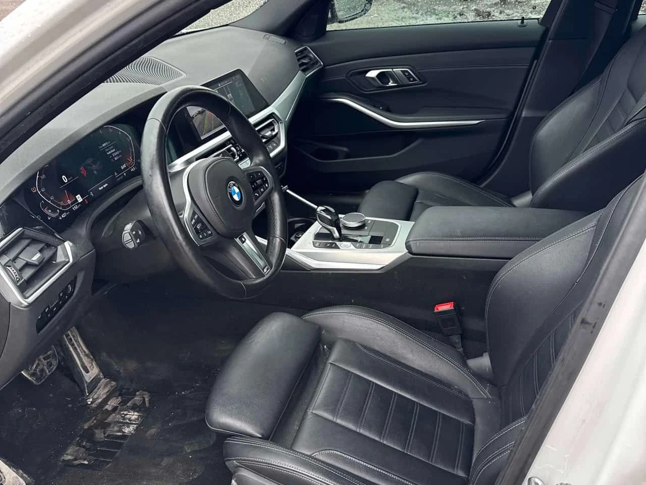 BMW 330 330i xDrive  CARFAX, снимка 5 - Автомобили и джипове - 54005957