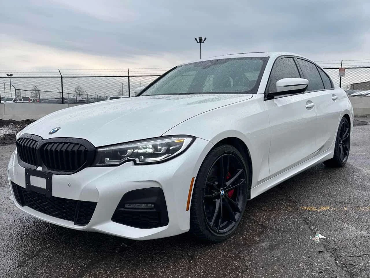 BMW 330 330i xDrive  CARFAX