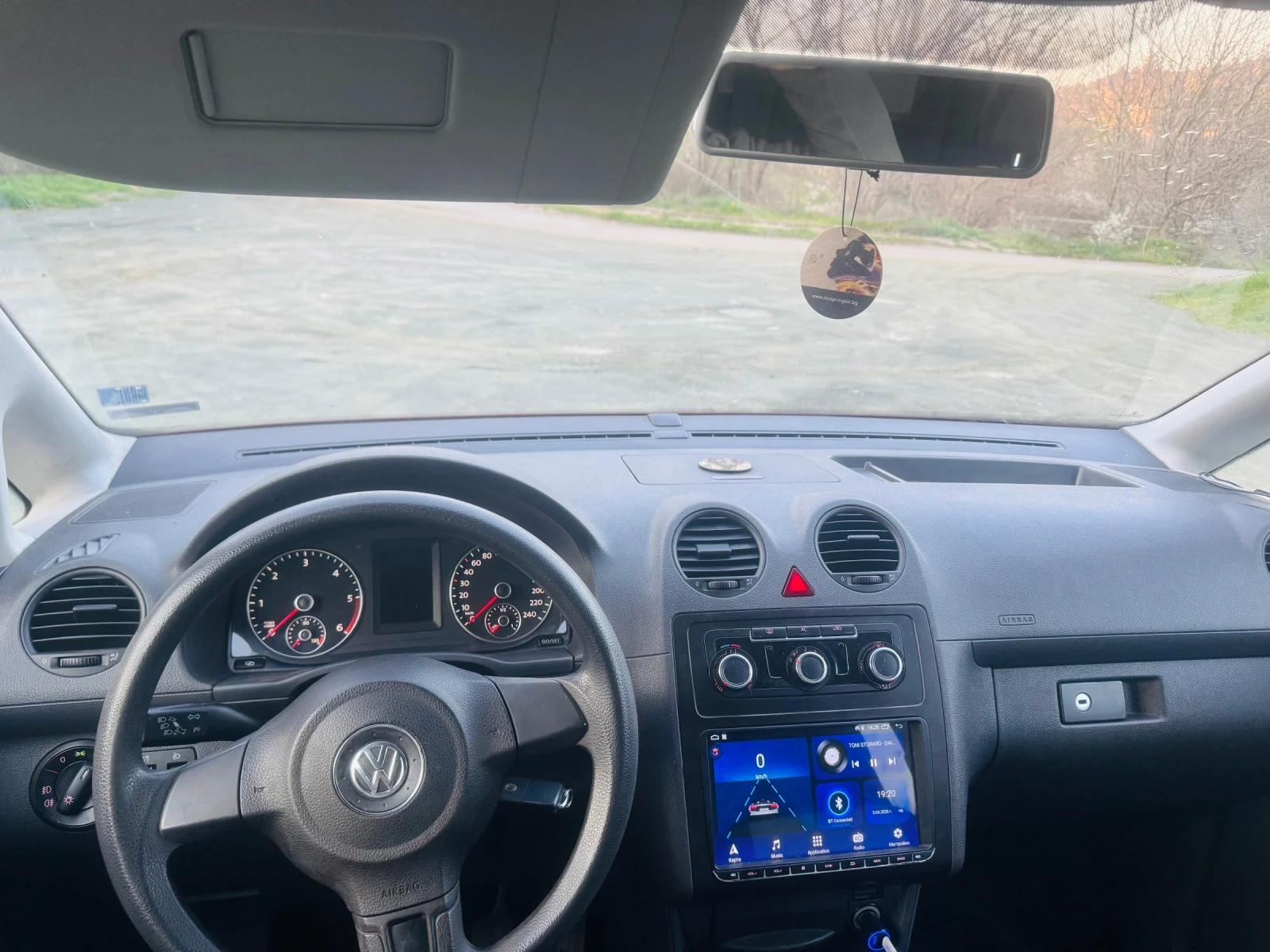 VW Caddy, снимка 9 - Автомобили и джипове - 54100613