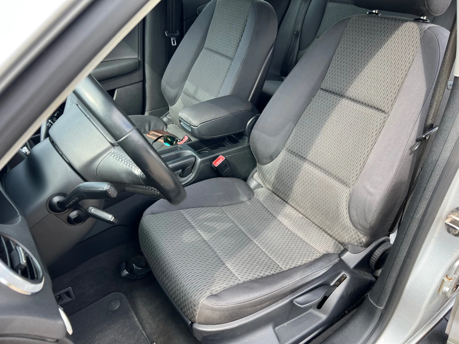 Audi A3 1.4T, снимка 6 - Автомобили и джипове - 54243503