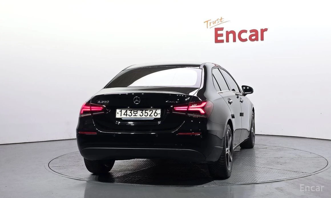 Mercedes-Benz A 250, снимка 4 - Автомобили и джипове - 54285321