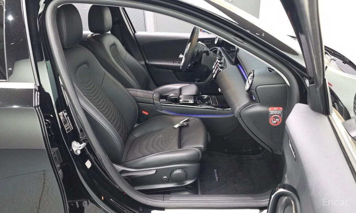 Mercedes-Benz A 250, снимка 12 - Автомобили и джипове - 54285321