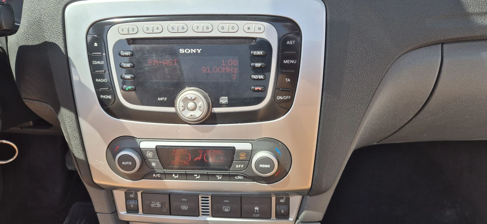 Ford Focus 2.0-145кс.КЛИМА, снимка 12 - Автомобили и джипове - 54305634