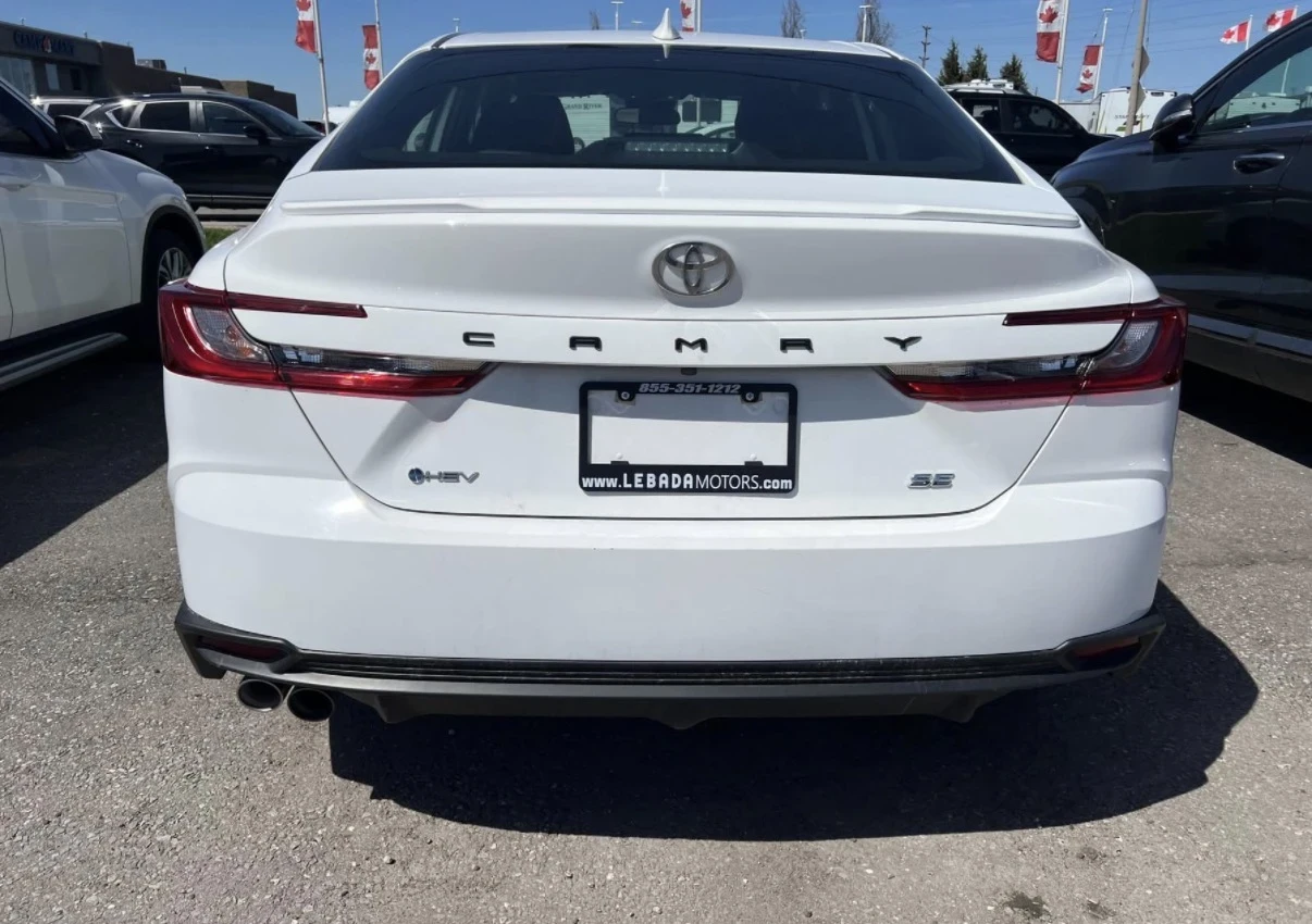 Toyota Camry HYBRID SE * ЧЕРЕН САЛОН * БЕЗ ИНЦИДЕНТИ * , снимка 3 - Автомобили и джипове - 54573662