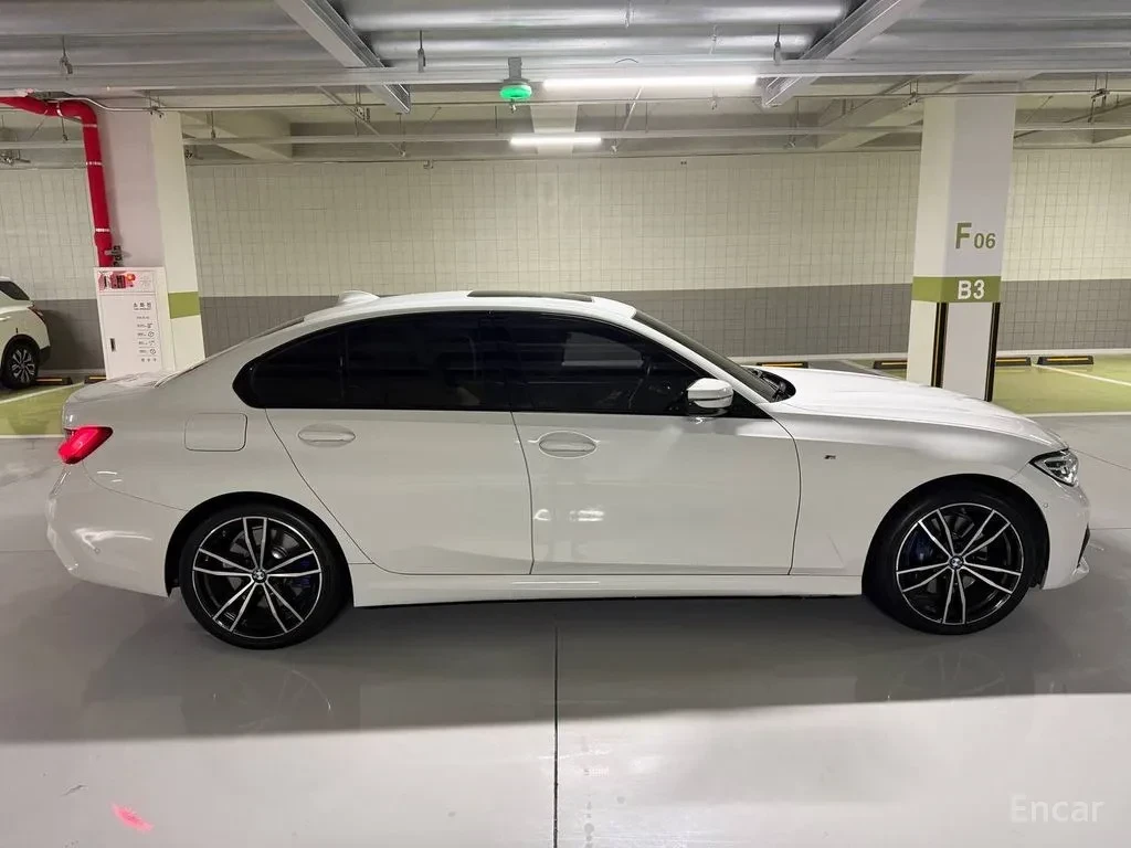 BMW 330 xDrive* M-pack* Шибидах* H&K* Подгрев* Back cam* , снимка 6 - Автомобили и джипове - 54701955