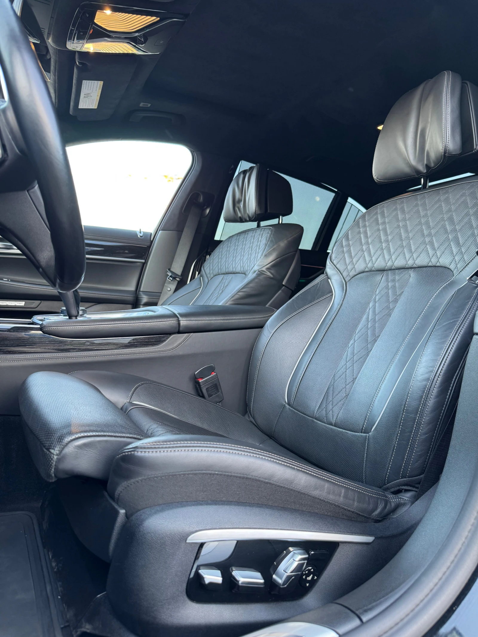 BMW 750 i xDrive * ЛИЗИНГ * , снимка 8 - Автомобили и джипове - 54707445