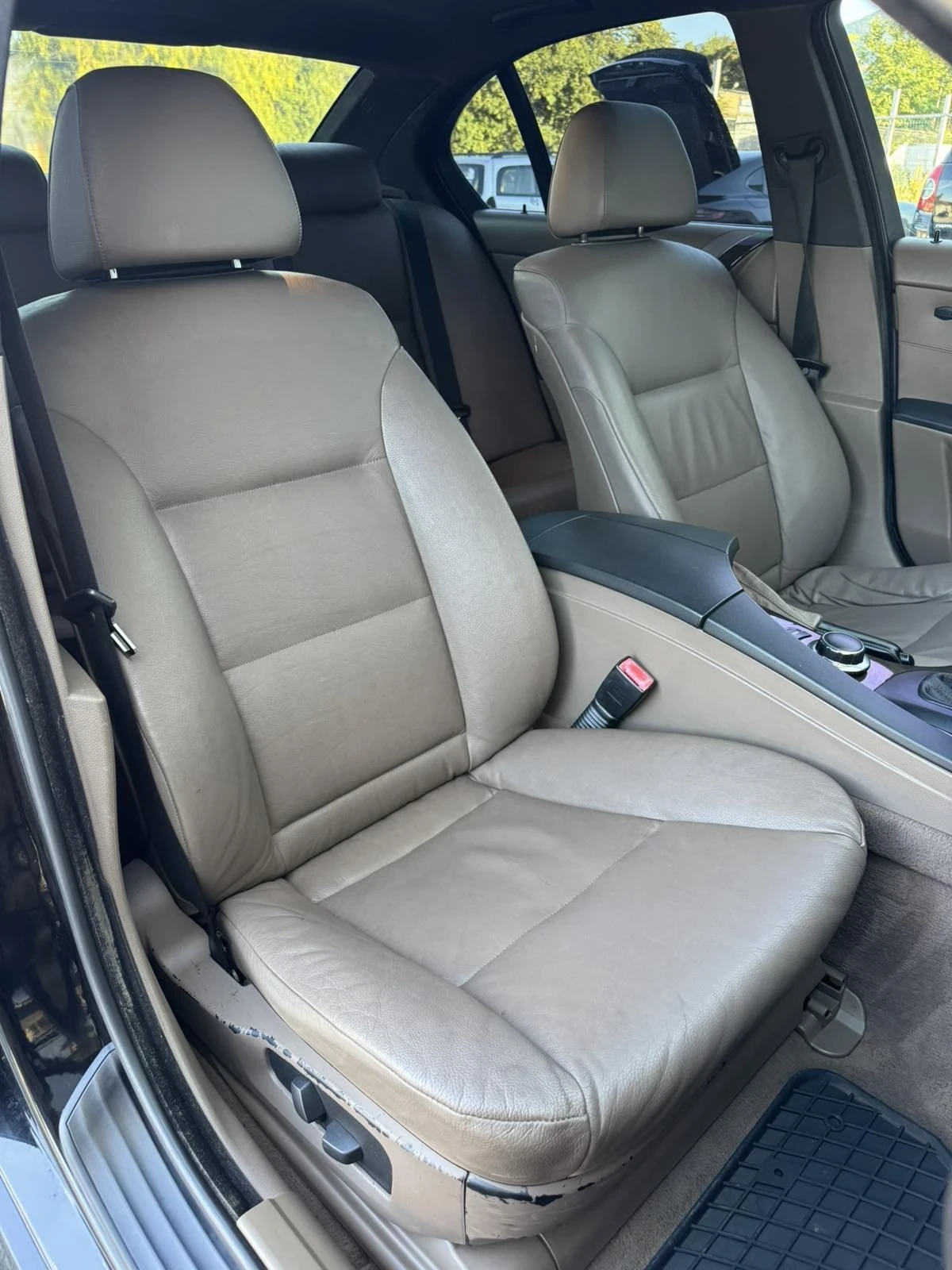BMW 535 3.5D 272кс * М-пакет* * HUD* * Навигация* , снимка 13 - Автомобили и джипове - 55057557