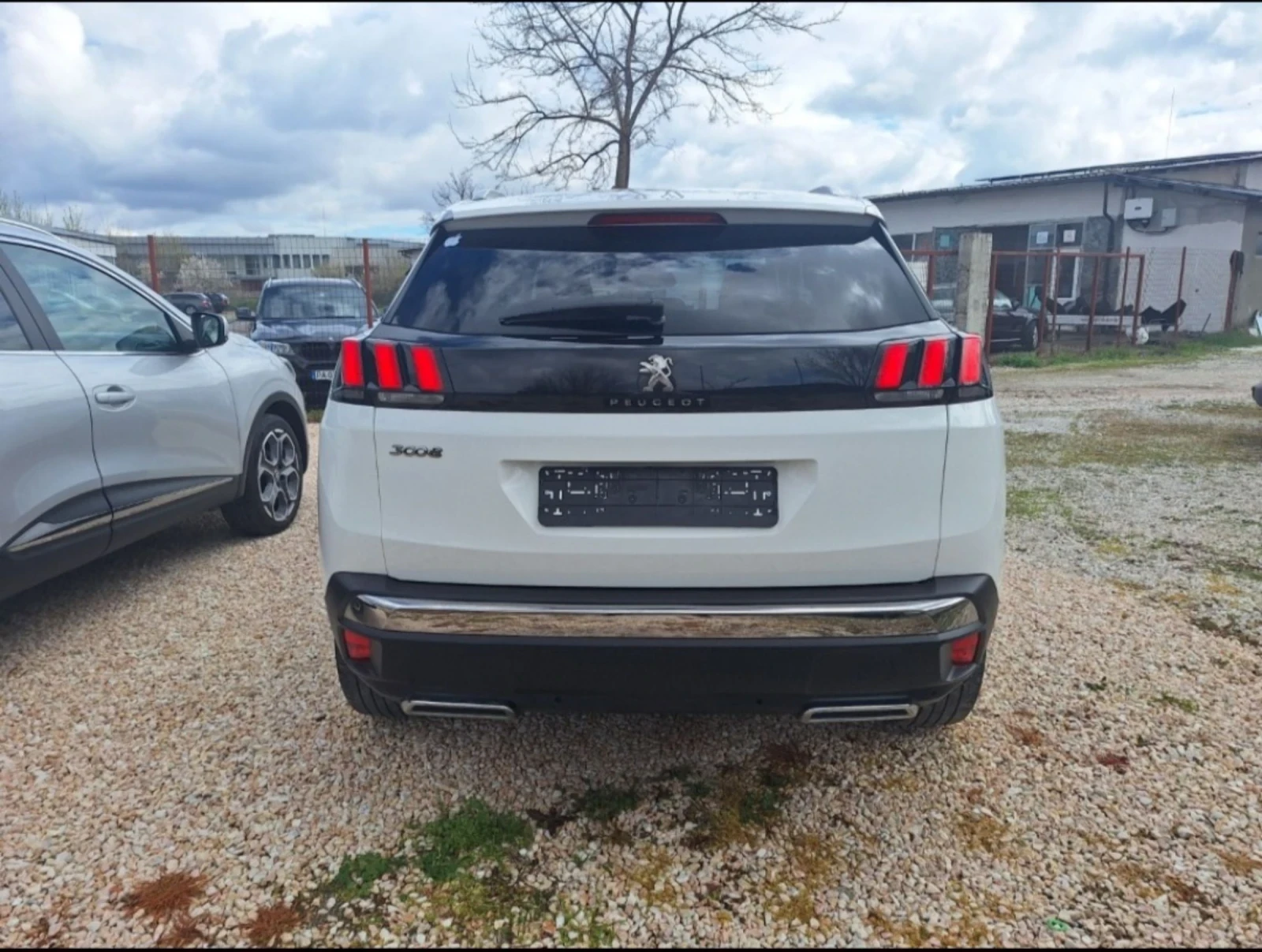 Peugeot 3008 1.6hdi* Навигация/Кросуей/Лед/6ск* , снимка 4 - Автомобили и джипове - 55189654