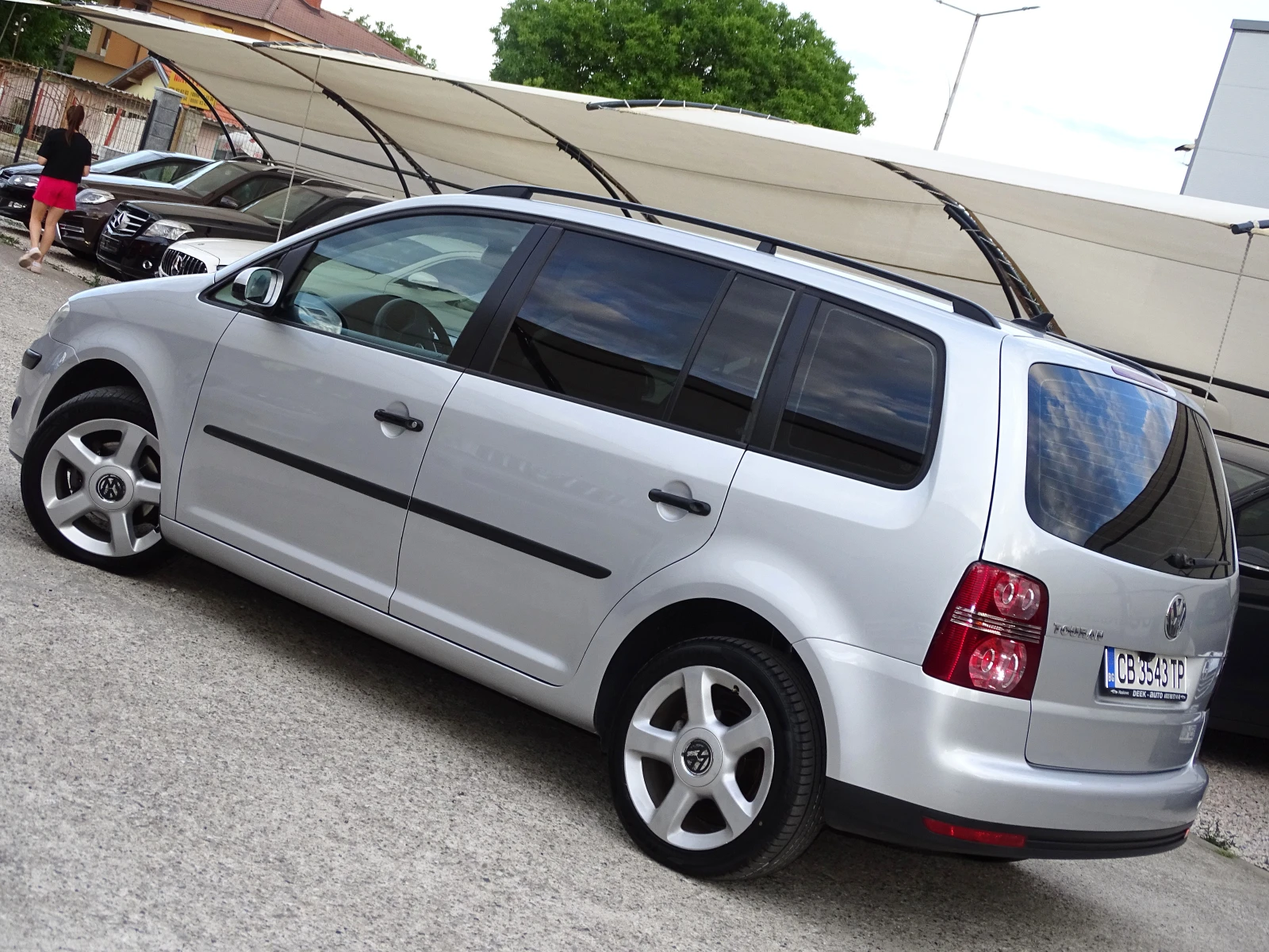 VW Touran 1.9TDI_105Коня_Обслужвана_* , снимка 7 - Автомобили и джипове - 55198899