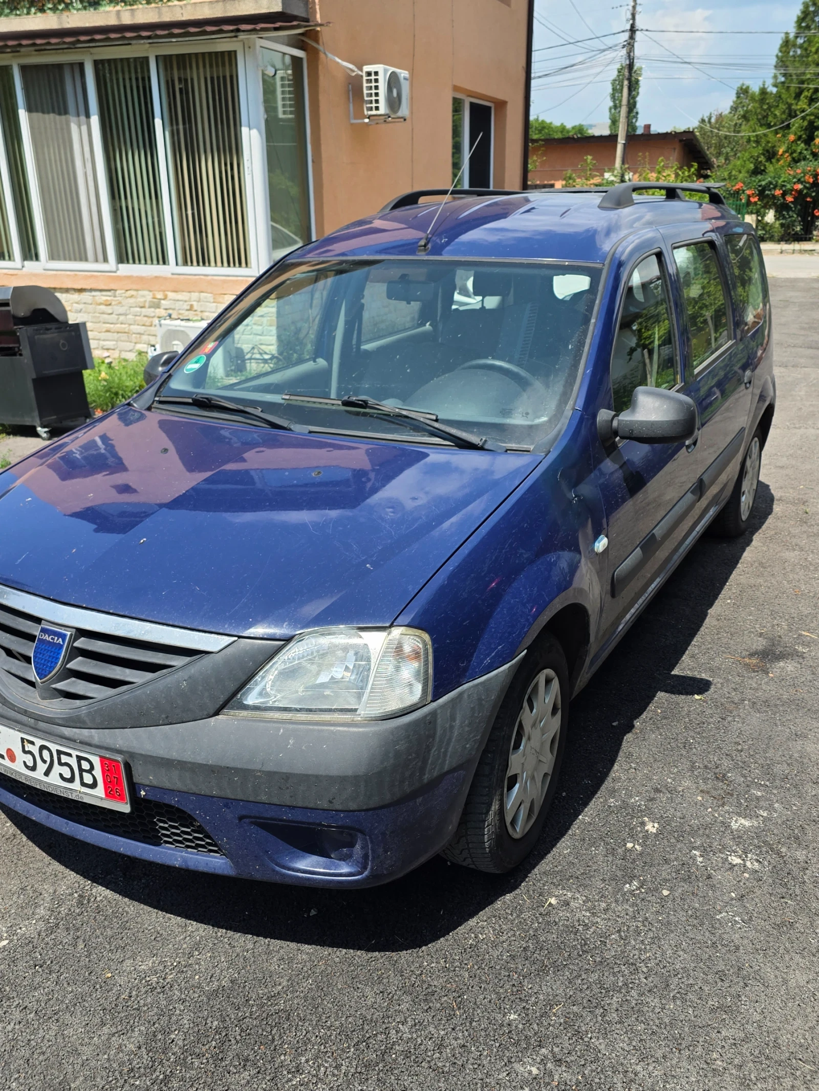 Dacia Logan, снимка 2 - Автомобили и джипове - 55331935