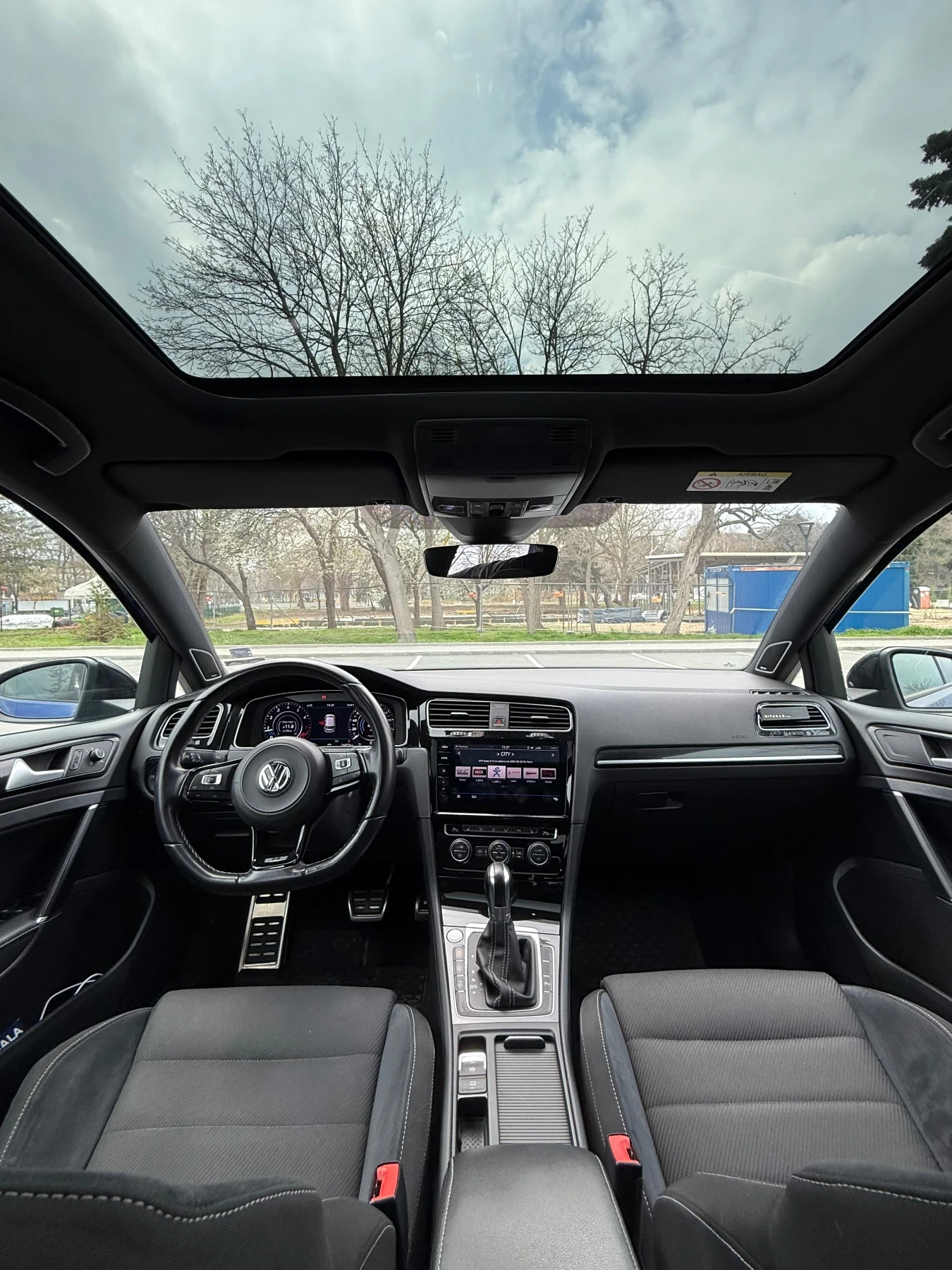 VW Golf 7.5 R, снимка 11 - Автомобили и джипове - 55618922