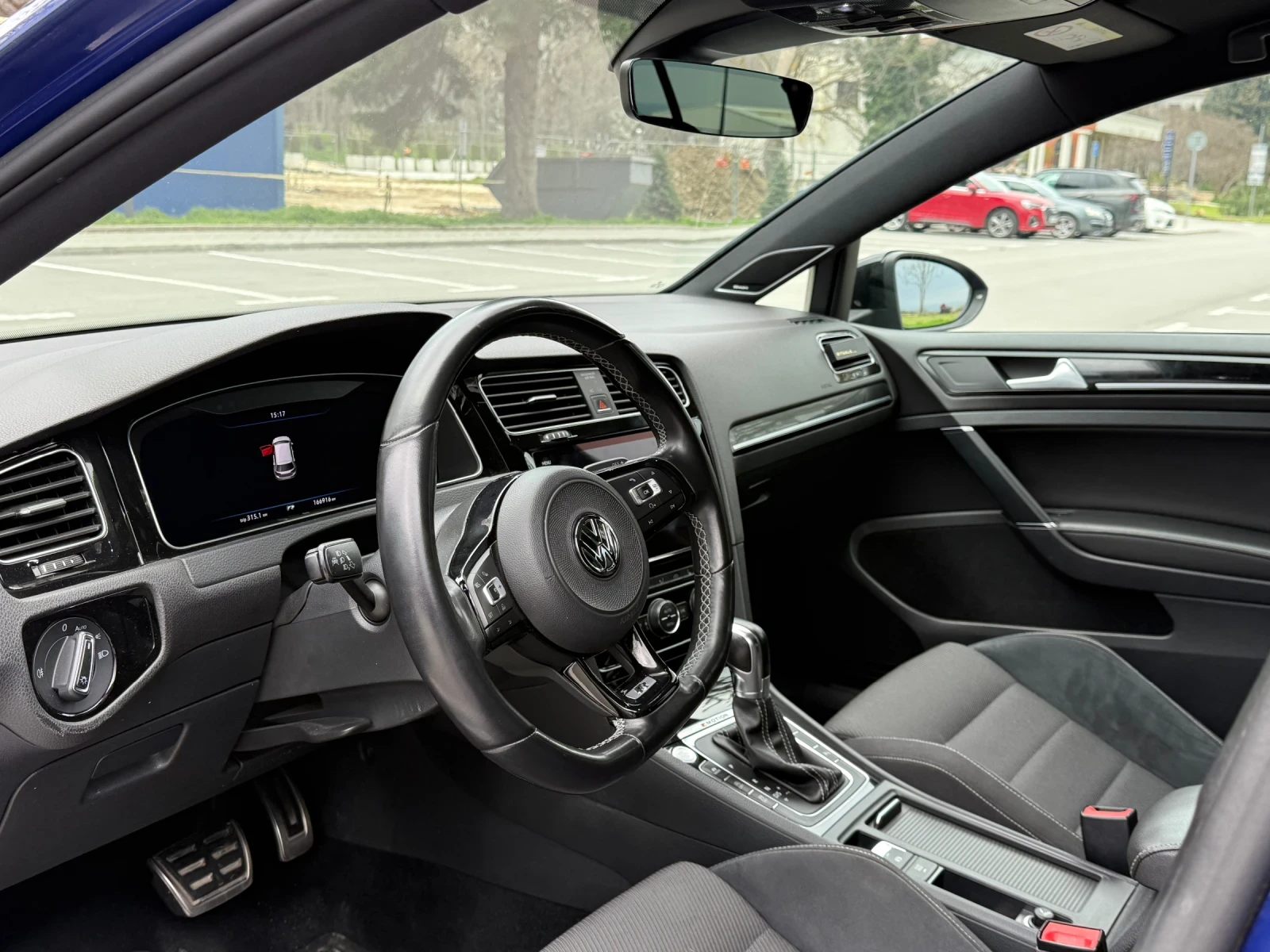 VW Golf 7.5 R, снимка 8 - Автомобили и джипове - 55618922