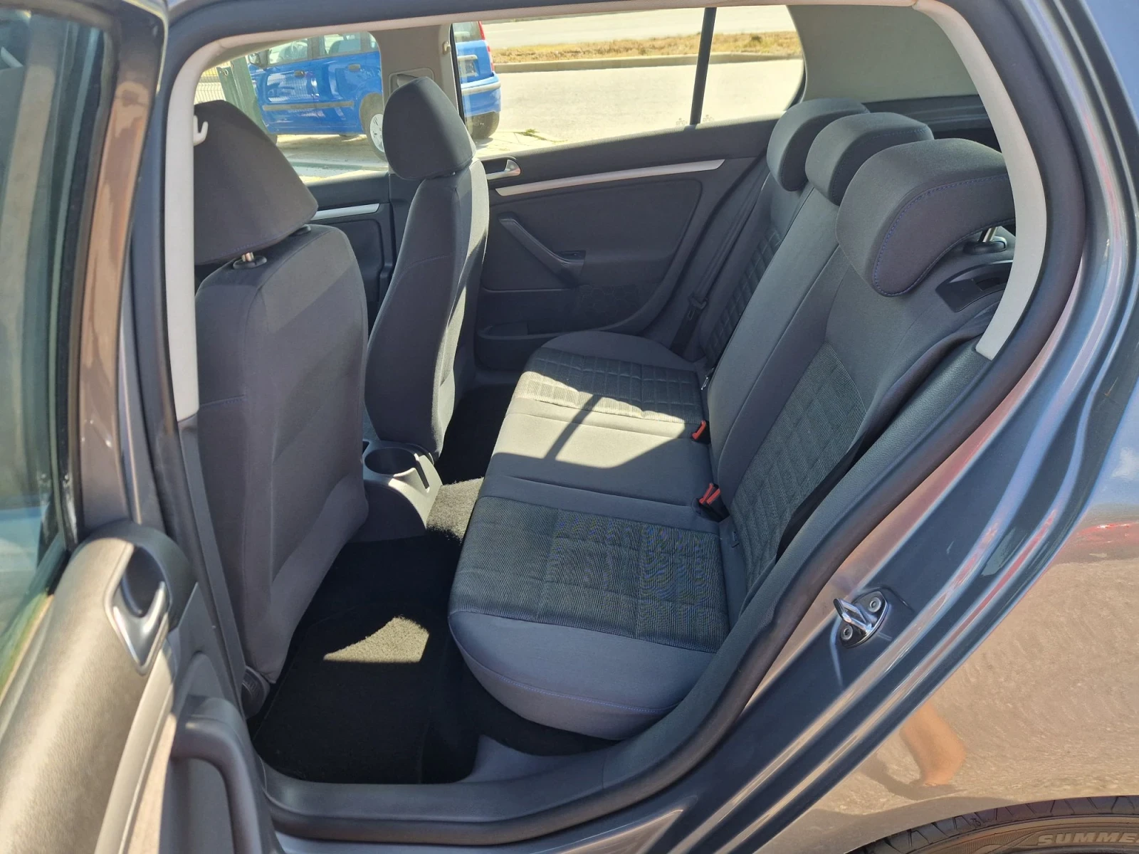 VW Golf 1.6i  102HP. LPG ITALIA, снимка 9 - Автомобили и джипове - 55843130