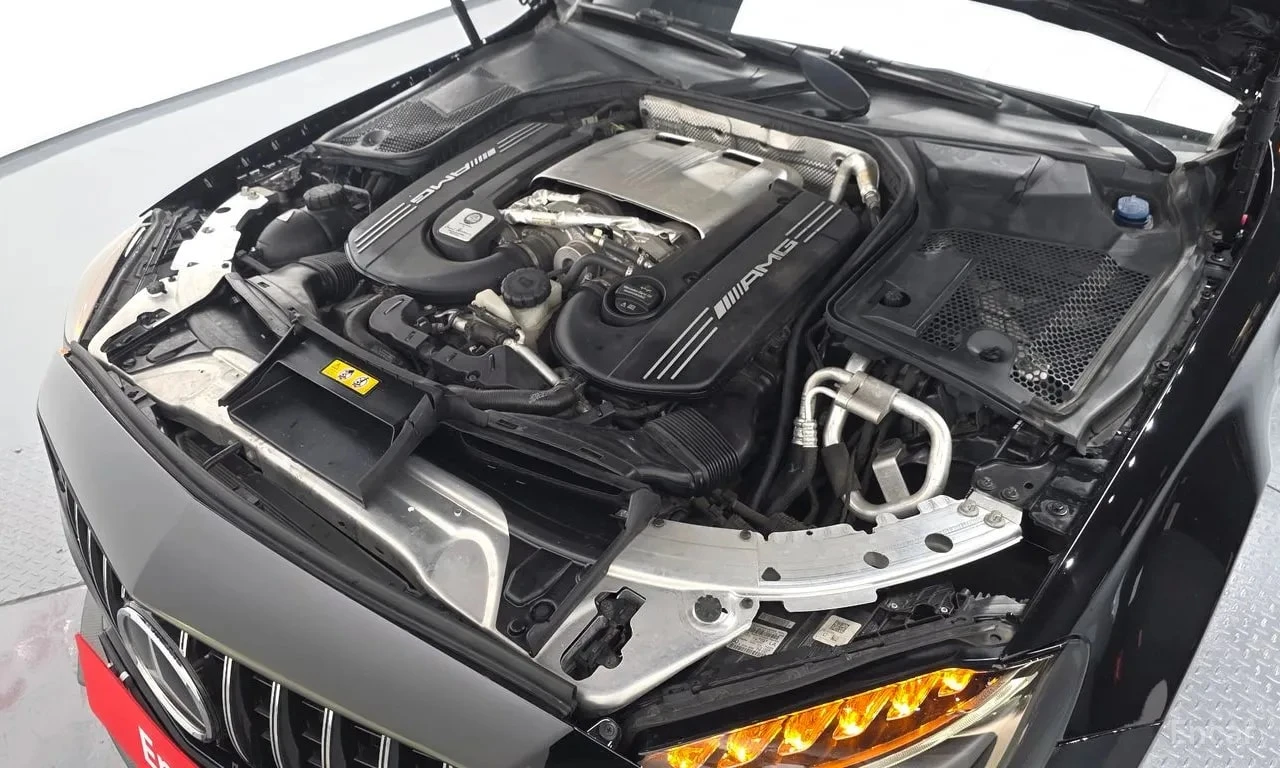 Mercedes-Benz C 63 AMG HEAD UP/BURMASTER/BUCKET/360 КАМ/ПОДГРЕВ, снимка 6 - Автомобили и джипове - 56002131