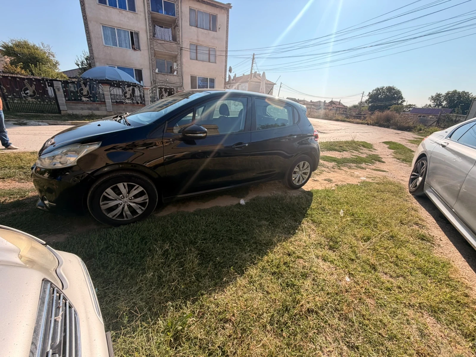 Peugeot 208 1.2 нов внос топ състояние , снимка 3 - Автомобили и джипове - 56165385