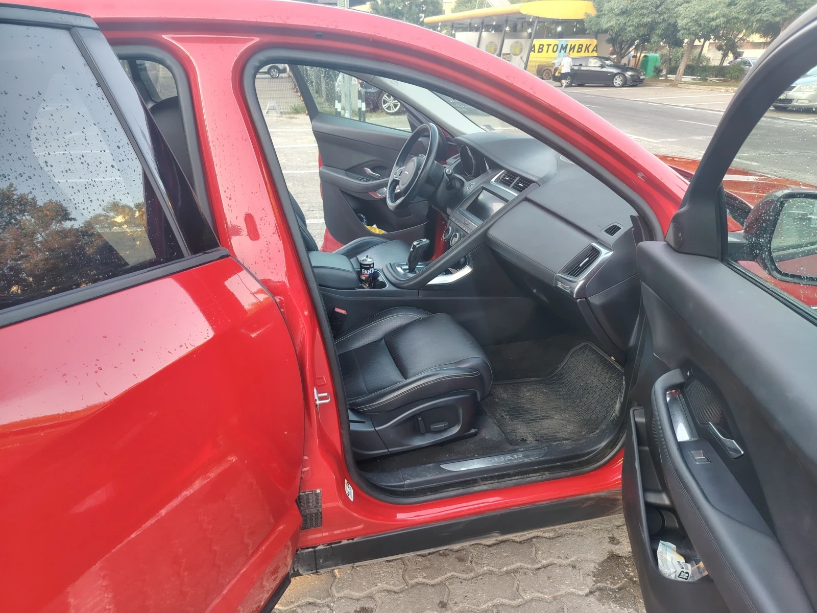 Jaguar E-pace, снимка 7 - Автомобили и джипове - 56255243