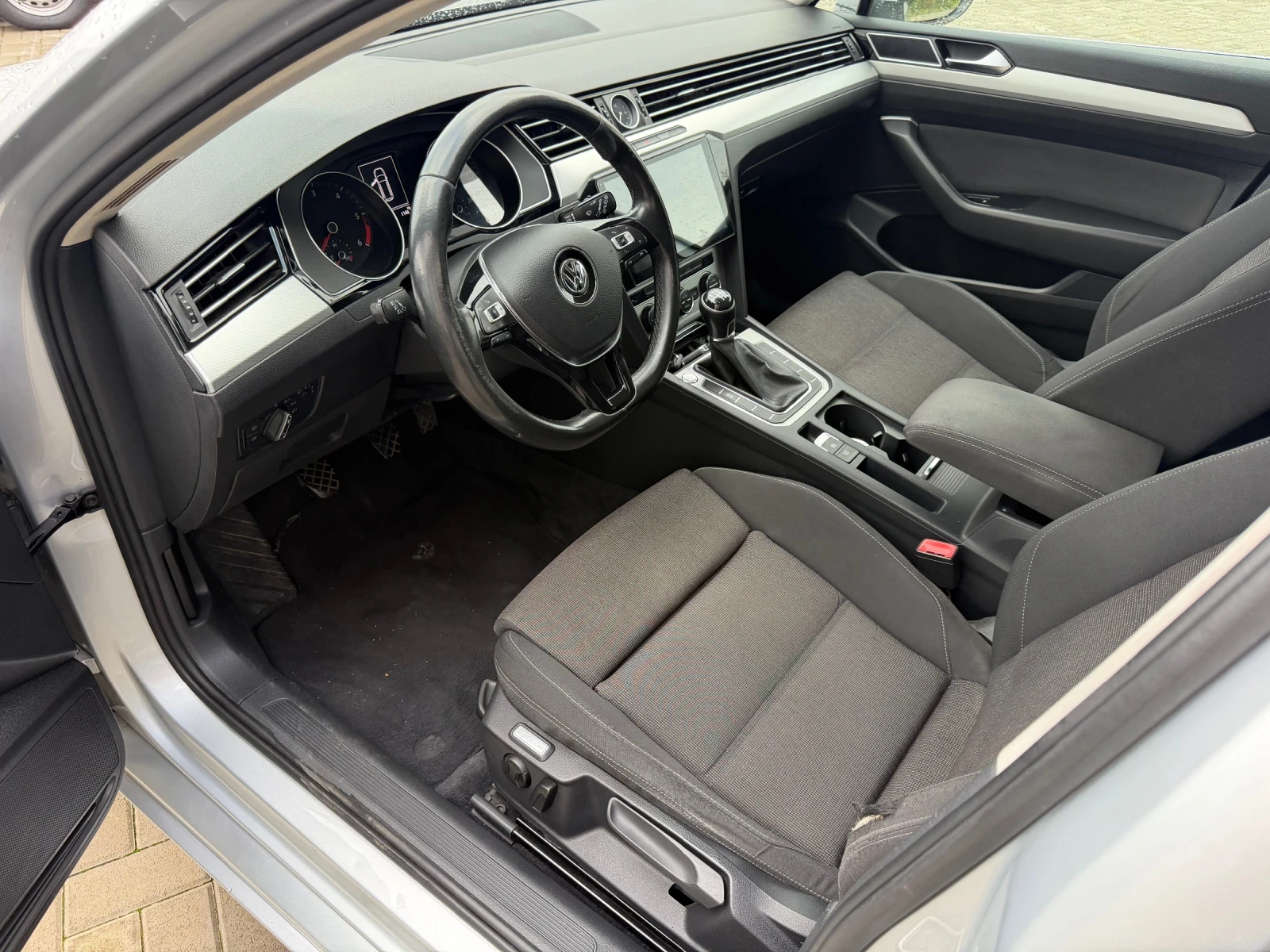 VW Passat, снимка 6 - Автомобили и джипове - 56678605