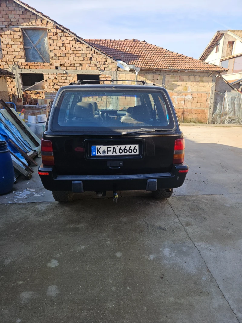 Jeep Cherokee, снимка 13 - Автомобили и джипове - 49291994