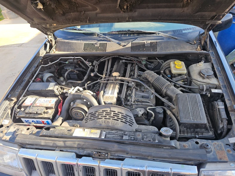 Jeep Cherokee, снимка 2 - Автомобили и джипове - 49291994