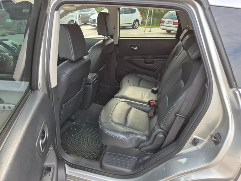 Nissan Qashqai 2.0dCI-Италия, снимка 8 - Автомобили и джипове - 50113243