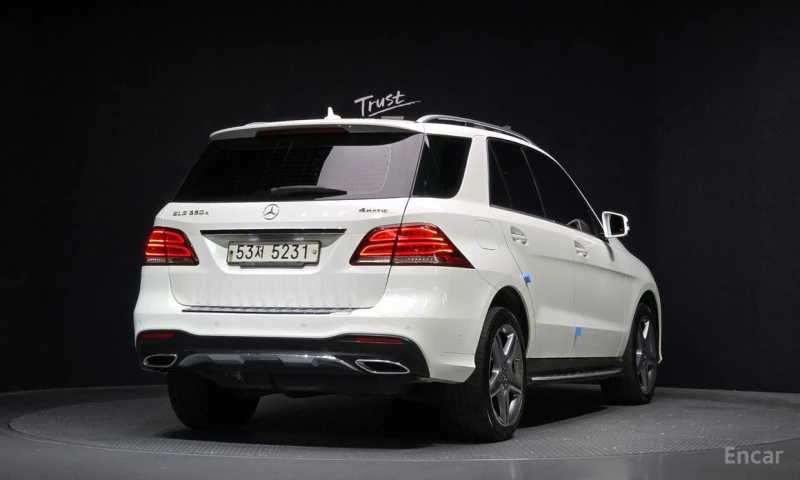 Mercedes-Benz GLE 350, снимка 2 - Автомобили и джипове - 52907323