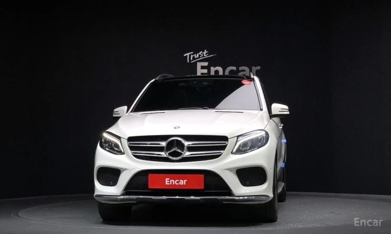 Mercedes-Benz GLE 350, снимка 3 - Автомобили и джипове - 52907323