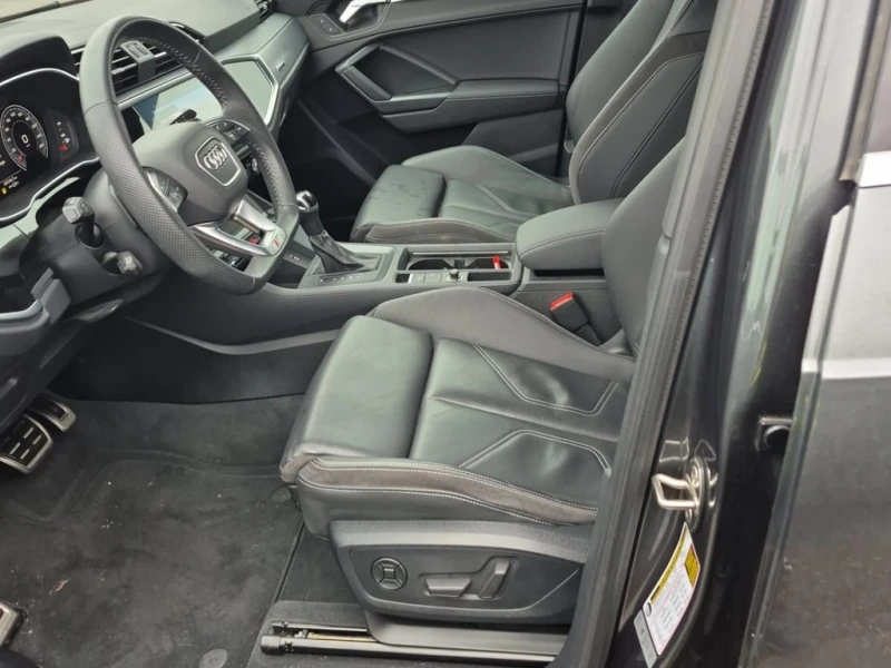 Audi Q3 PROGRESSIV  CARFAX, снимка 5 - Автомобили и джипове - 53070753