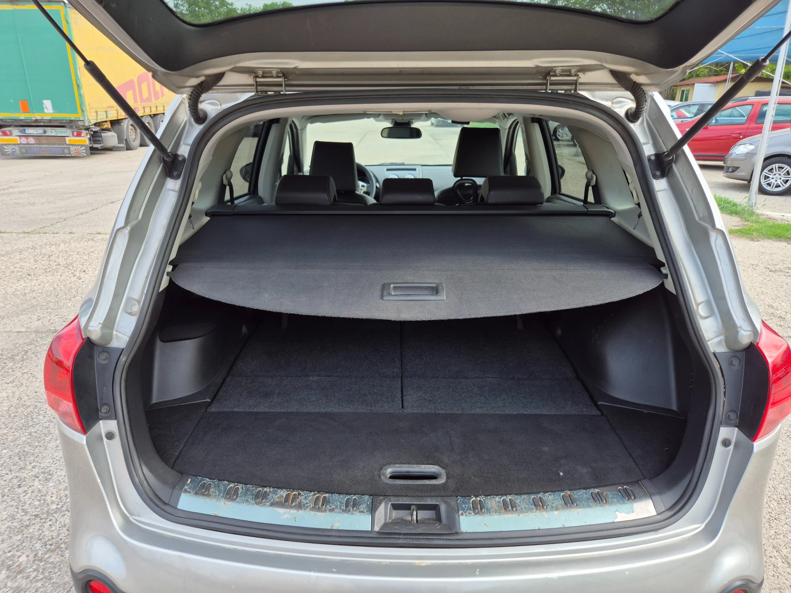 Nissan Qashqai 2.0dCI-Италия - изображение 9