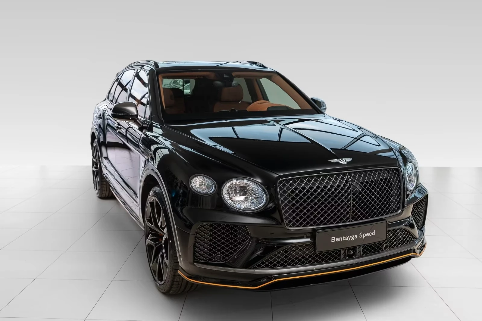 Bentley Bentayga SPEED KERAMIK B&O TV  PANORAMA , снимка 2 - Автомобили и джипове - 53879742