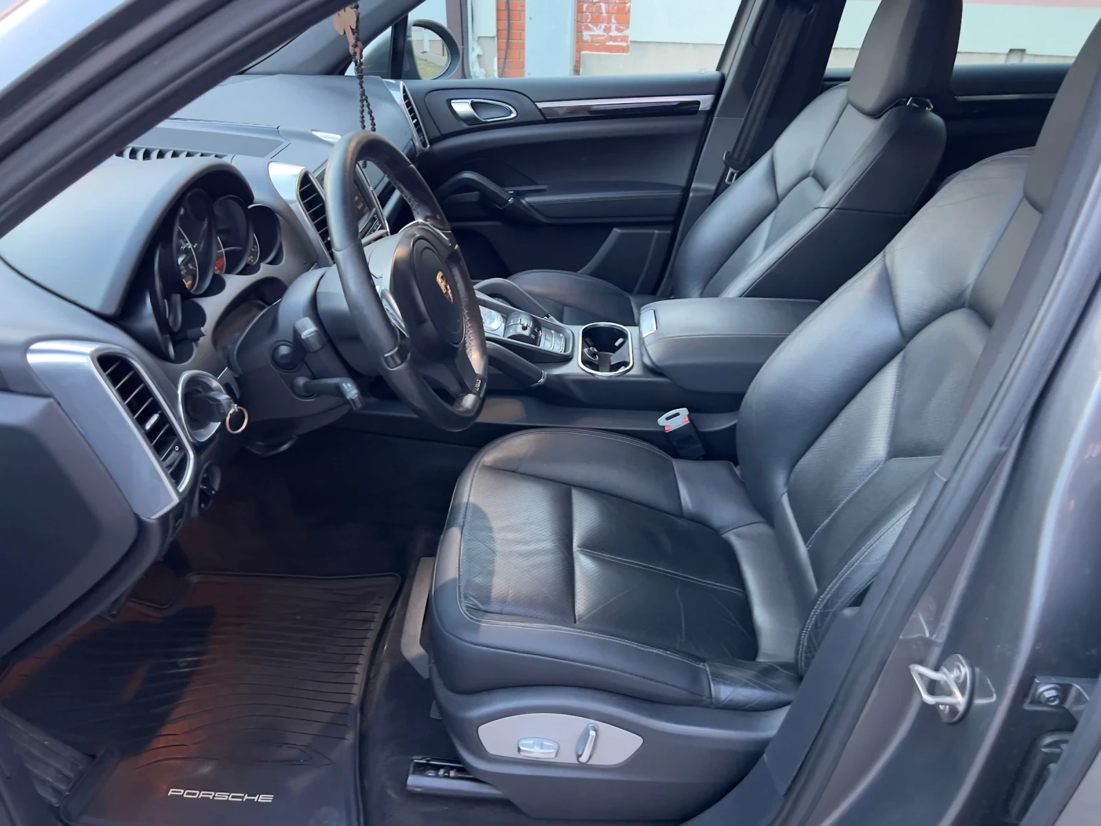 Porsche Cayenne, снимка 12 - Автомобили и джипове - 53978768