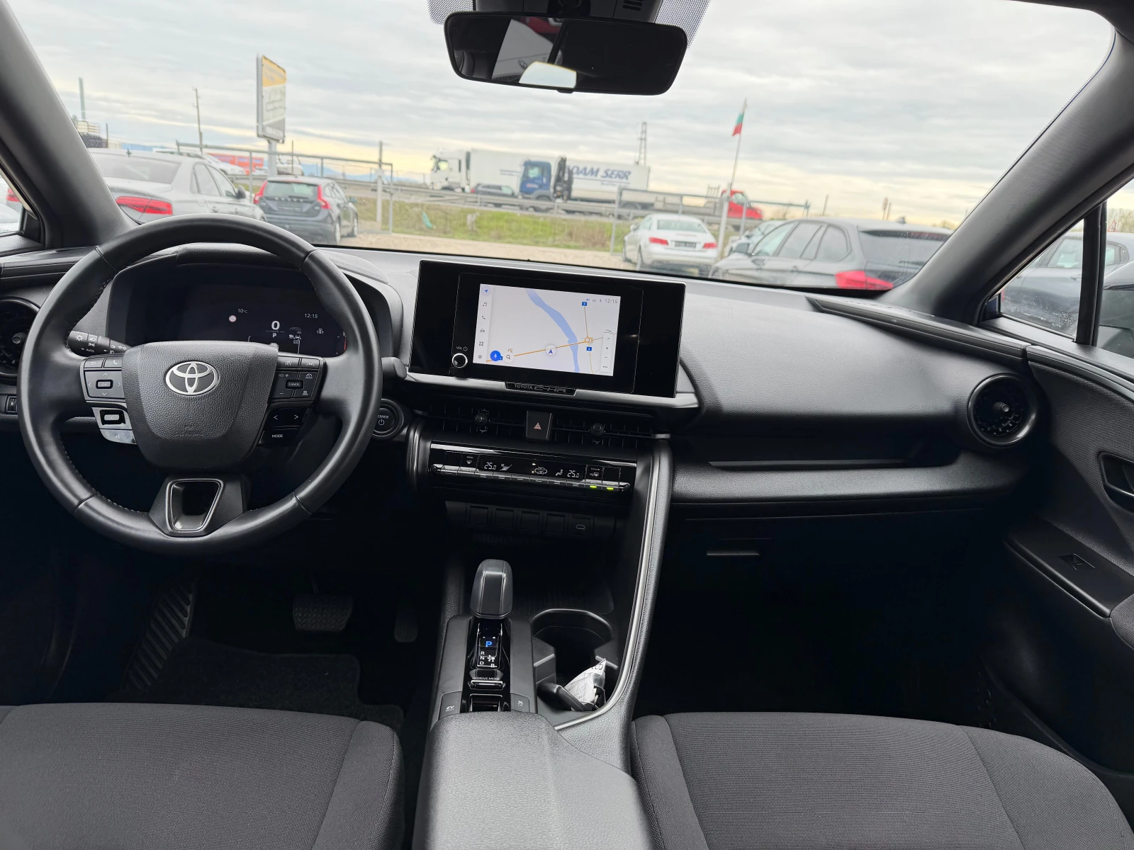 Toyota C-HR 1.8 HEV, снимка 14 - Автомобили и джипове - 54087967