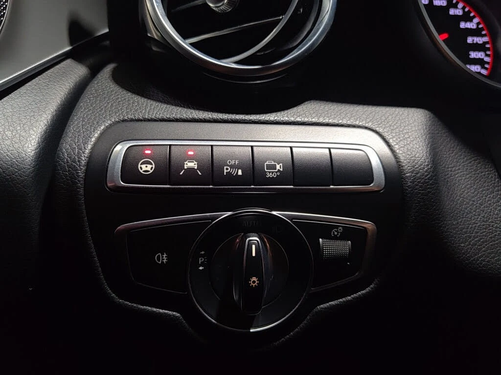 Mercedes-Benz GLC 63 AMG 4MATIC* AвтоКредит * (ЦЕНА ДО БГ), снимка 17 - Автомобили и джипове - 54429601