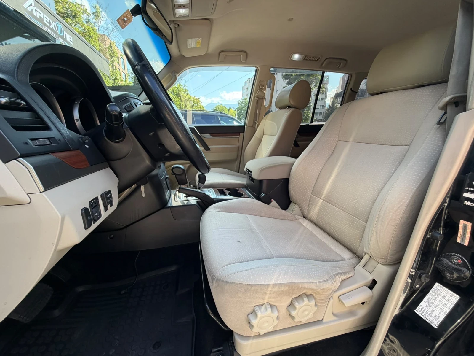 Mitsubishi Pajero 3.0 ГАЗОВ ИНЖЕКЦИОН, снимка 10 - Автомобили и джипове - 55578974