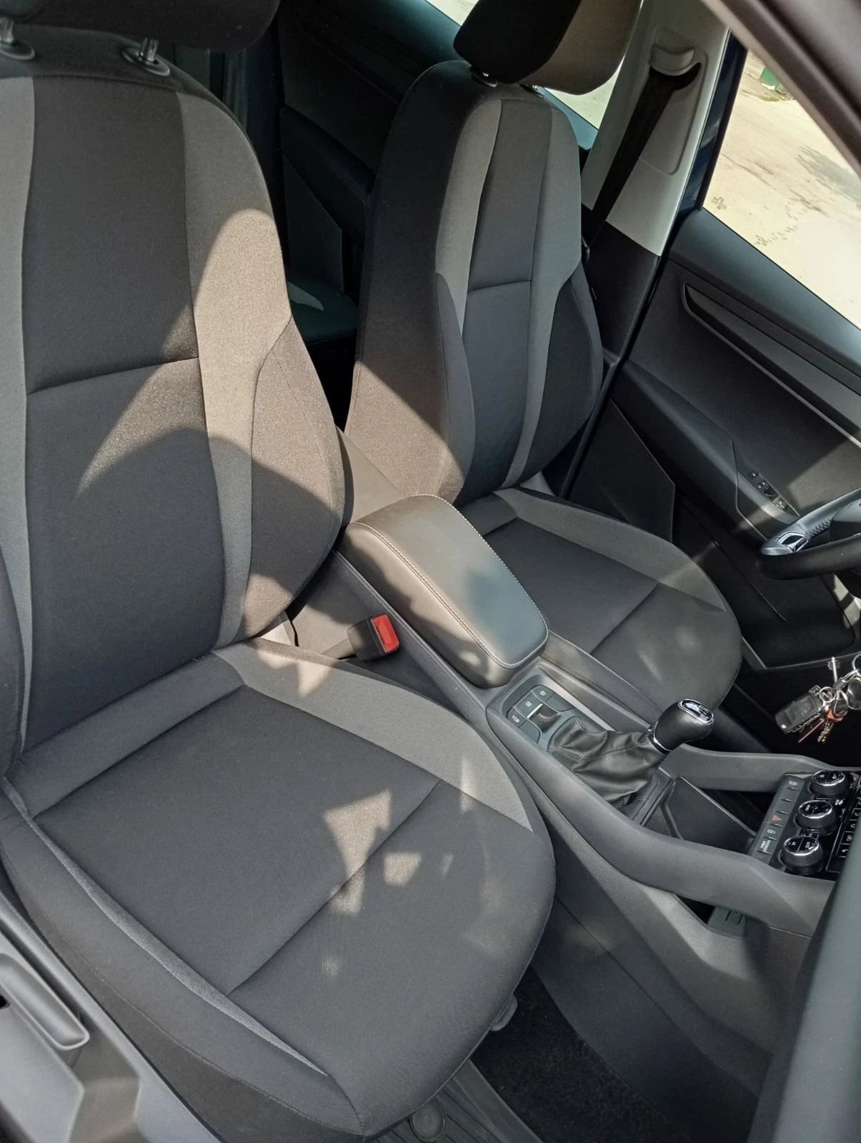 Skoda Karoq 49500 км, снимка 12 - Автомобили и джипове - 55604323