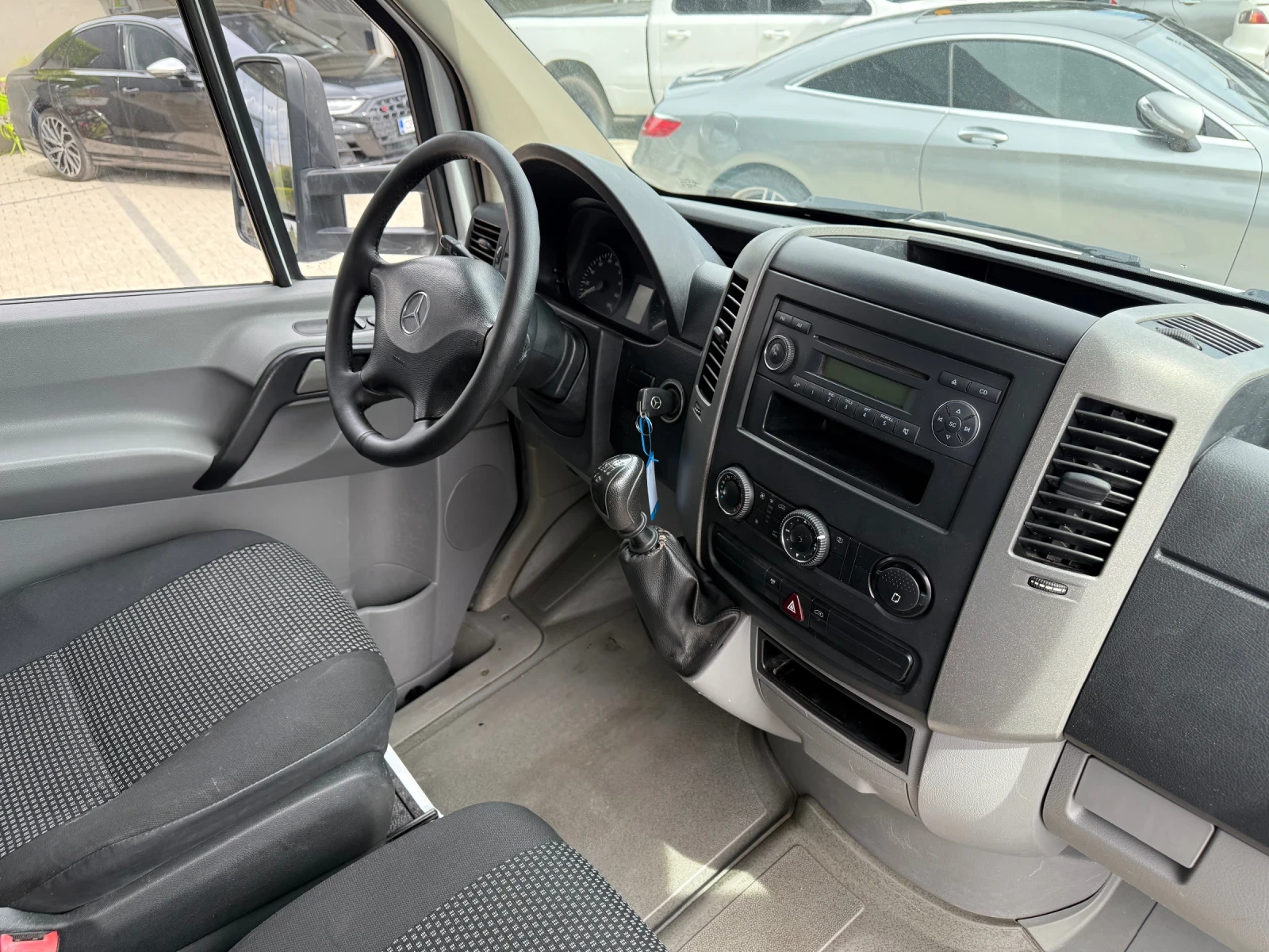 Mercedes-Benz Sprinter 511CDI OM646 до 3.5т. Клима Падащ борд 4.26м.  - изображение 10